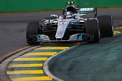 Bottas, decepcionado consigo mismo tras su primer sábado con Mercedes