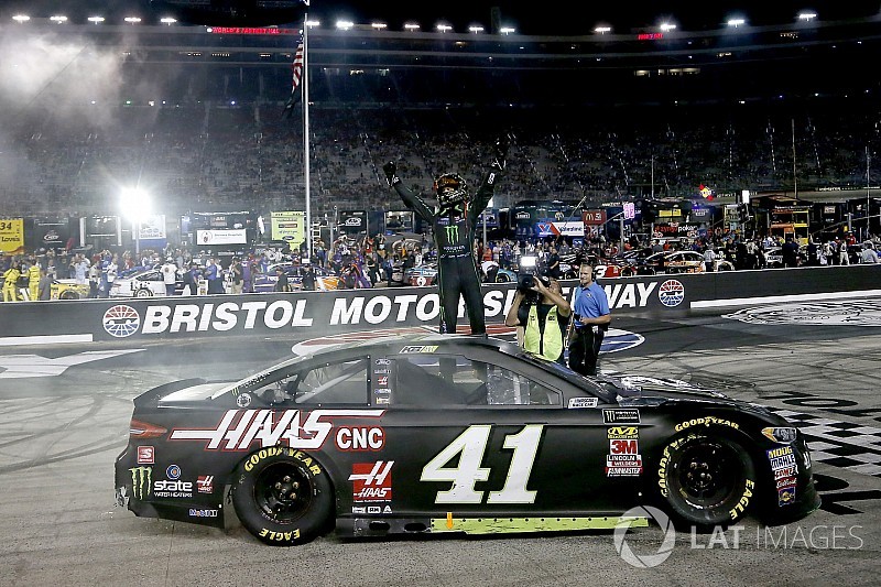 Opinion: Bristol Night Race win says much about SHR, Kurt Busch