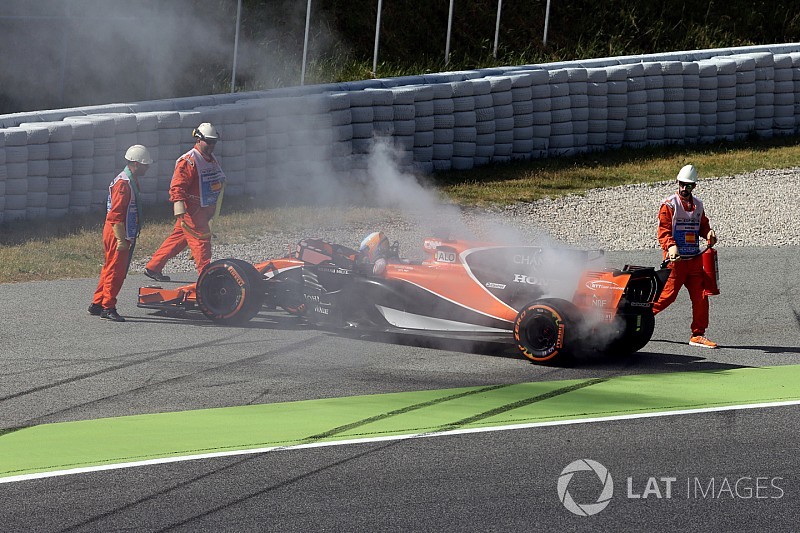 McLaren: 3 motor sınırı ile F1 artık F1 olmaz