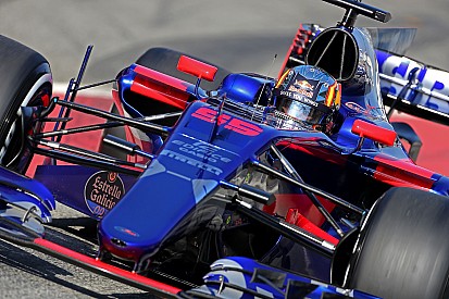 Souci moteur pour Sainz : "Il faut donner du temps à Renault"