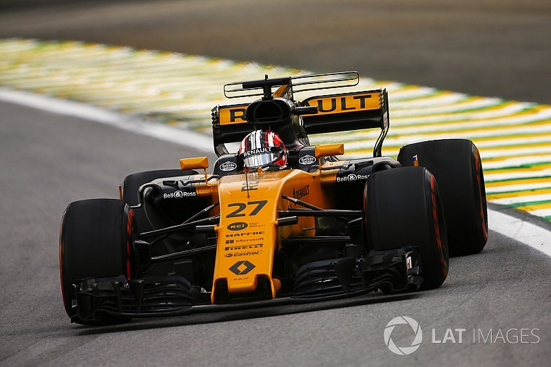 Hulkenberg: Hamilton insanlarla oynamayı seviyor