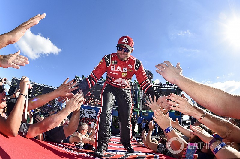 Las 20 historias de 2017, #4: Dale Jr. y la salida de otros ídolos en NASCAR