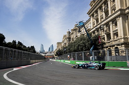 F2 Bakü: Kırmızı bayraklı seansta pole Albon'un!