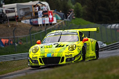 Nurburgring 24h: Porsche in command after six hours