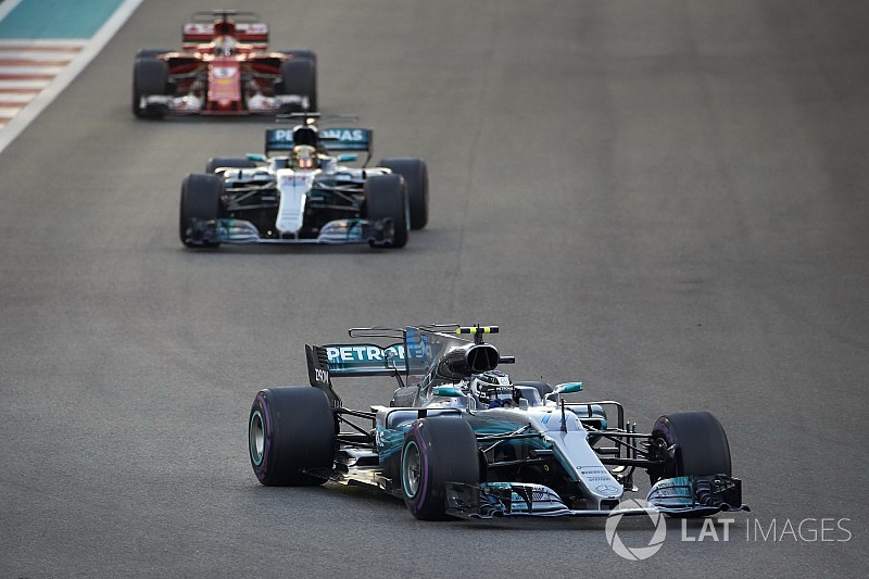 A Mercedes a Ferrari rekordjára hajt 2018-ban