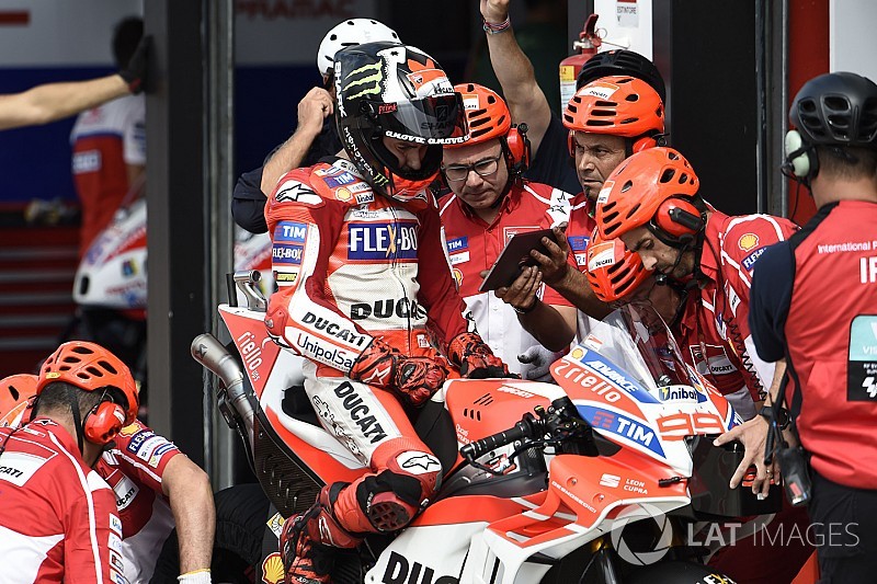 A MotoGP elnöke szerint Lorenzo jövőre a bajnoki címért fog harcolni