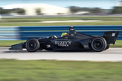 Servia, 2018 IndyCar araçlarına hayran kaldı