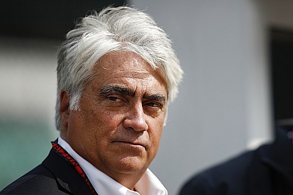 Mark Miles: Luring F1 drivers to Indy is “not a strategy”
