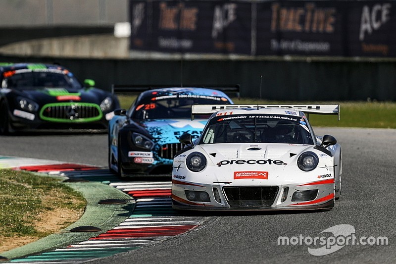 Oltre 40 equipaggi ai nastri di partenza della 12 Ore di Imola