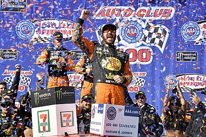 Dominante, Truex Jr. volta a vencer na NASCAR