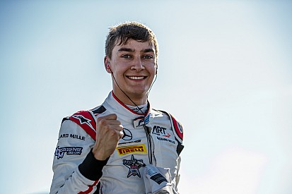 F2 Red Bull Ring: Russell, Carlin'lerin önünde pole'de