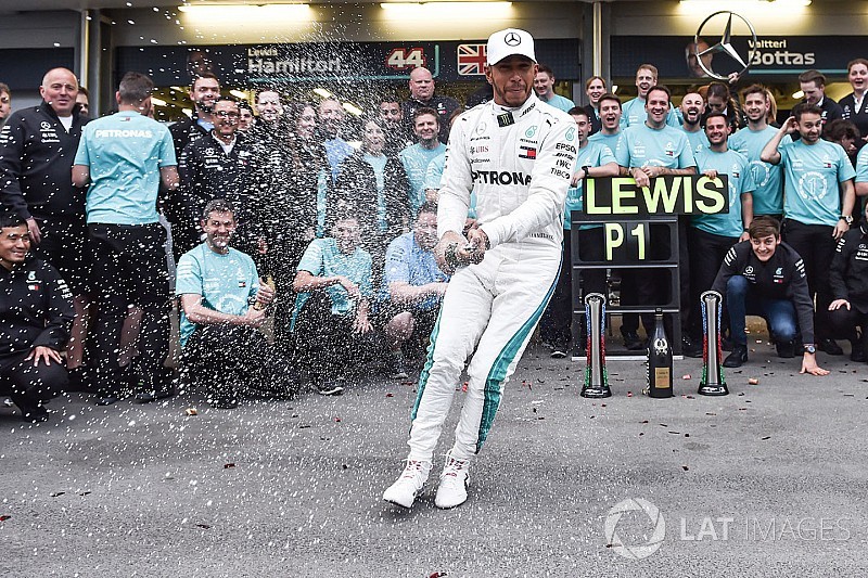 Hamilton reconoce que su victoria en Bakú se siente