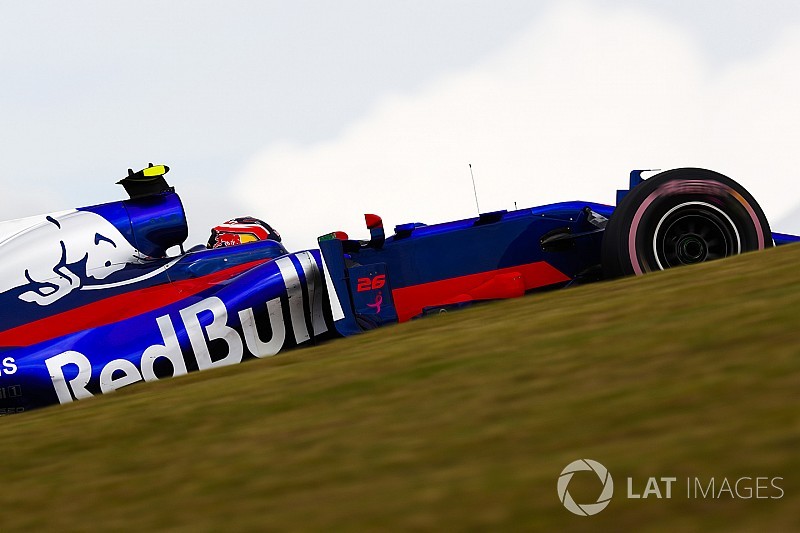 Le baquet de Kvyat déjà menacé par Hartley pour Mexico