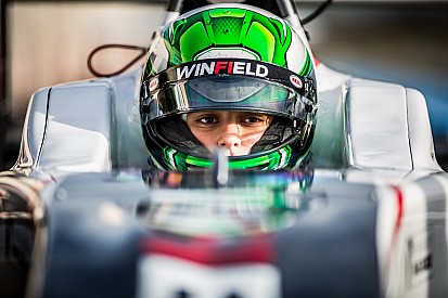 Radar verde-amarelo: Collet estreia na F4 Francesa no pódio