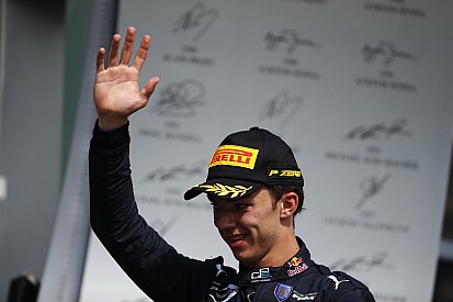 GP2 у Спа: Гаслі виграв першу гонку і очолив чемпіонат