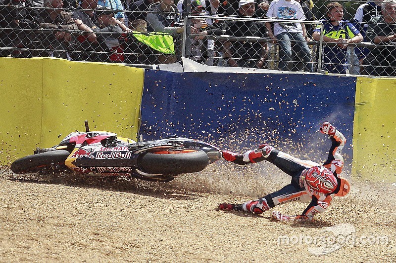 GALERI: Marc Marquez terjatuh lagi di Le Mans