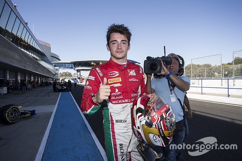Jerez F2: Leclerc, çılgın finişin ardından 2017 şampiyonu oldu!