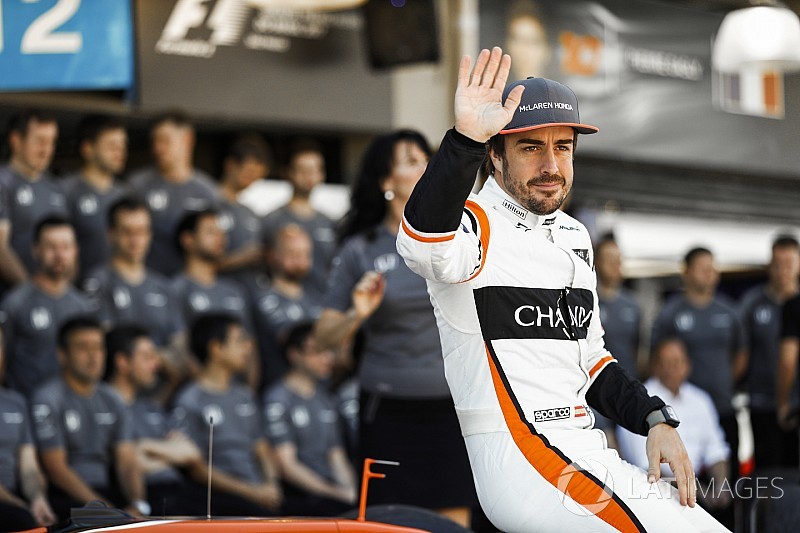 Boullier: Alonso hâlâ rekabetçi bir canavar olduğunu hatırlattı