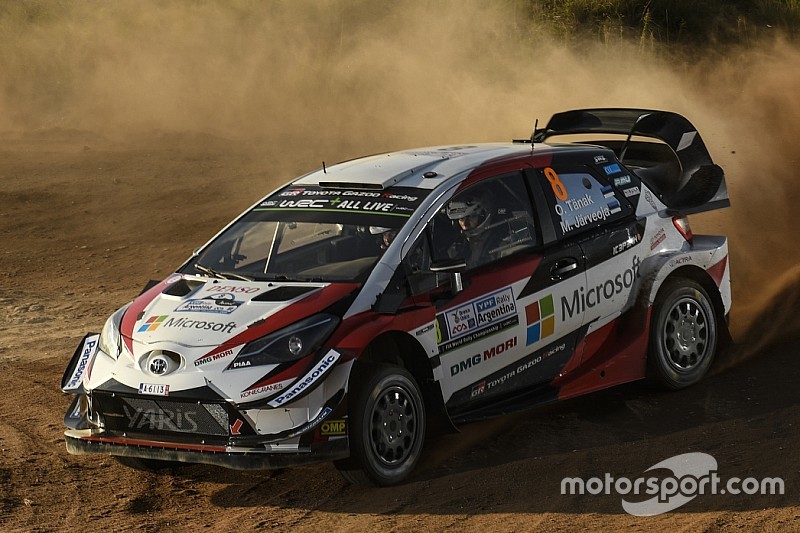 Portogallo, PS1: Tanak parte subito forte, poi c'è Ogier
