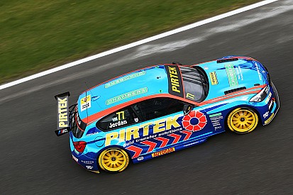 BTCC: Brands Hatch Indy'de üç yarışta üç farklı kazanan