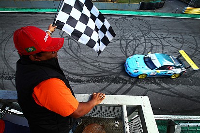 Rodrigo Baptista e Pedro Queirolo vencem em Interlagos