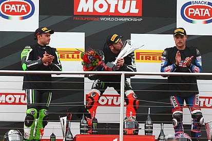 WSBK, Донінгтон Парк: Сайкс виграв гонку, Рей впав