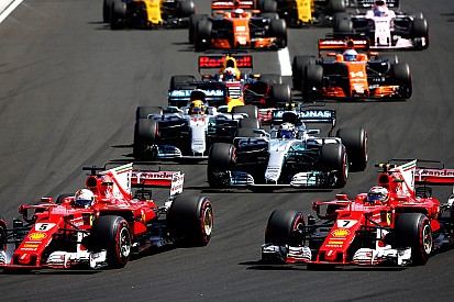 Jos Verstappen: “Zou goed zijn om eens geen Mercedes-rijder als kampioen te hebben”