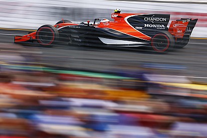 Vandoorne trahi par la mécanique McLaren-Honda dès la Q1