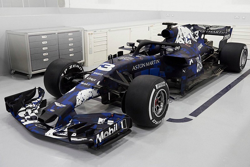 Bemutatkozott a Red Bull „csodafegyvere”, a brutális festésű RB14