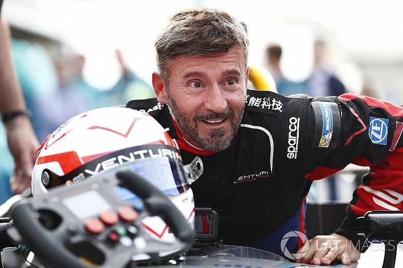 Max Biaggi ambassadeur van FE-team Venturi