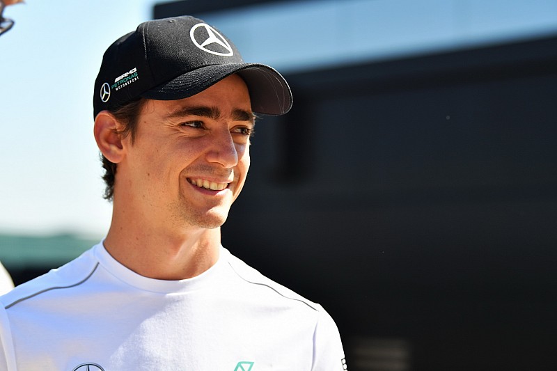 Esteban Gutiérrez trabaja con Mercedes y rodará este fin de semana