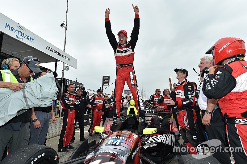 インディ第7戦デトロイト・レース1:ブルデー好戦略で優勝。琢磨11位