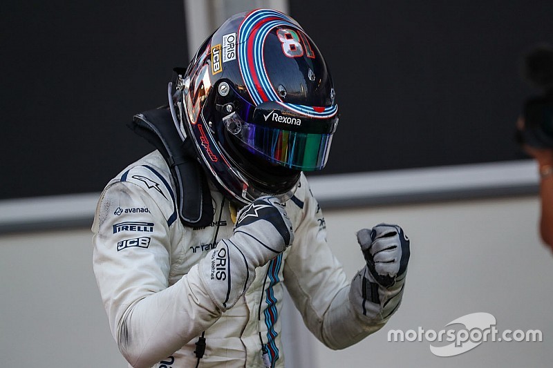 Nico Rosberg vuelve a manejar un auto de F1
