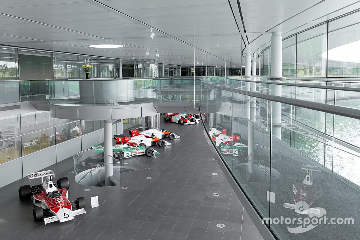 McLaren начала распродавать часть коллекции исторических машин. Содержать их стало слишком накладно