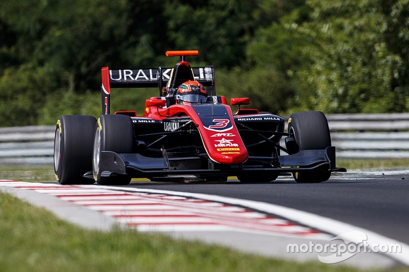 GP3 Hungaroring: Mazepin baskın bir zafer elde etti