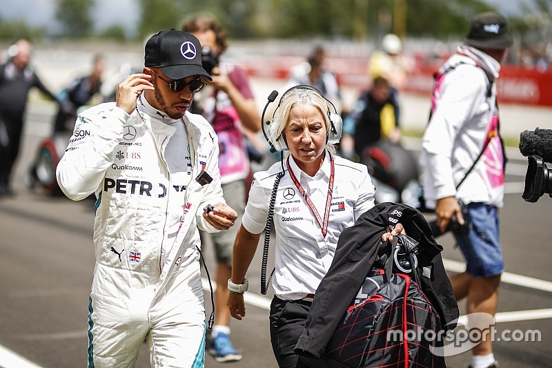 Hamilton ve Mercedes yeni anlaşmaya yakın