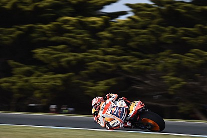 MotoGP Avustralya: Marquez, Vinales'in önünde lider