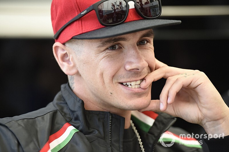Aprilia sanciona a Redding por decir que la moto “es una mierda”