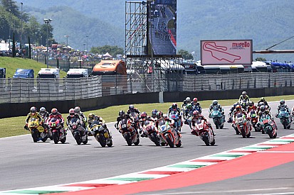 Johann Zarco entscheidet haarsträubendes Duell für sich