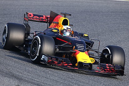 Galeri: Mobil-mobil F1 2017 beraksi di tes Barcelona