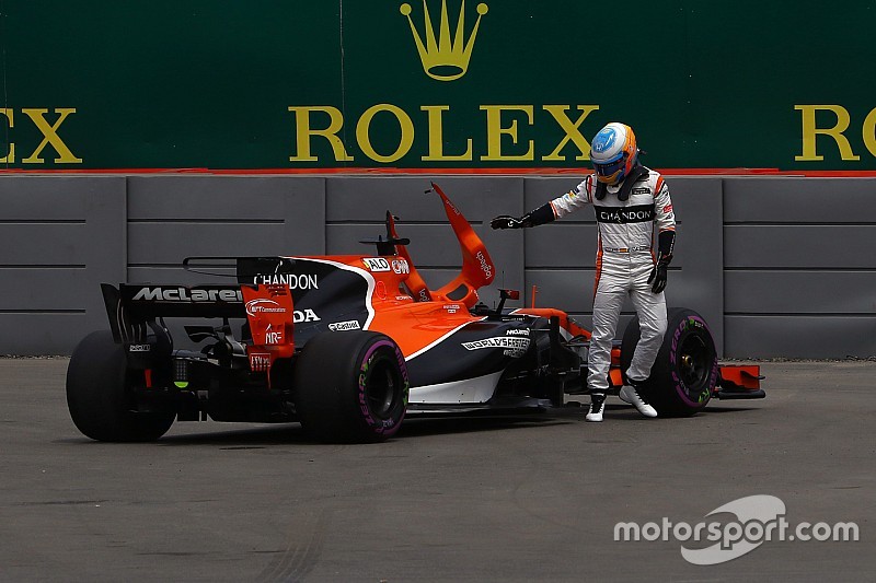 【F1】アロンソのトラブルはPUの油圧漏れ「金曜は無駄になった」