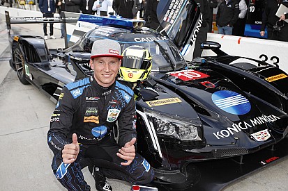 Van der Zande le quita la pole a Castroneves