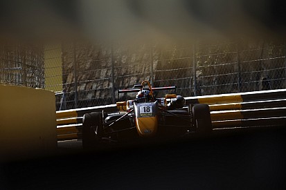 Red Bull, genç sürücülere yatırım yapmaya devam edecek