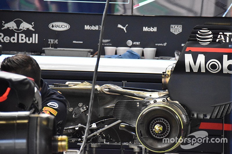 Ricciardo cambia motor y estará obligado a remontar en México