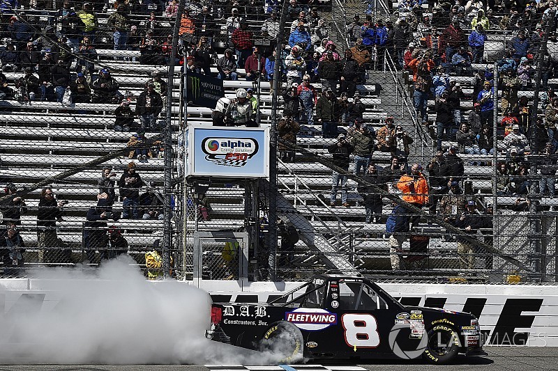 Nemechek fends off Benjamin in thrilling Martinsville Truck finish