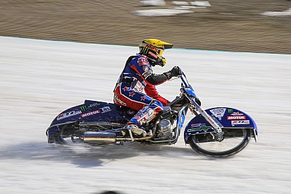 Лед и пламя. Лучшие фото с этапа Ice Speedway Gladiators в Берлине