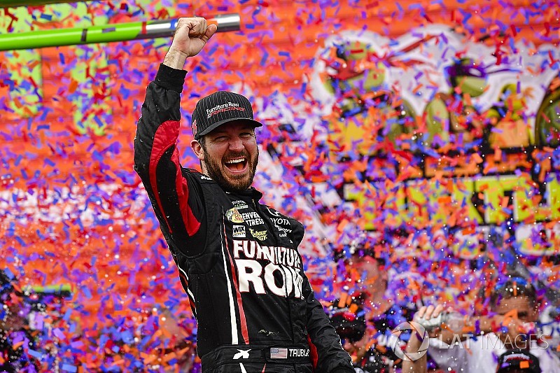 NASCAR Roundtable: Will Truex win a third in a row at Chicagoland?