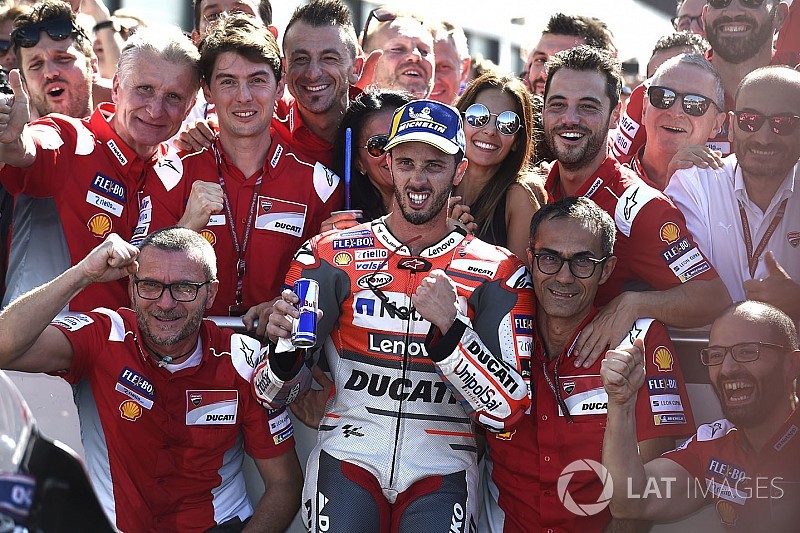 Dovizioso kwam schreeuwend over de finish: “Deze zege betekent veel voor Ducati”