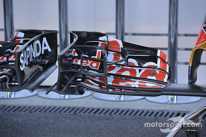 Технічний брифінг: переднє антикрило Toro Rosso STR11
