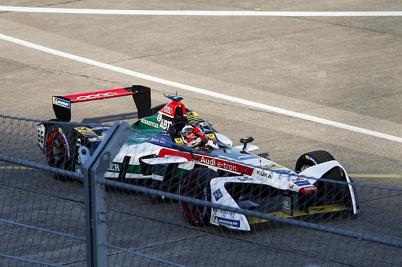 Audi, 2018/19 sezonunda Abt ve Di Grassi ile yarışmaya devam edecek